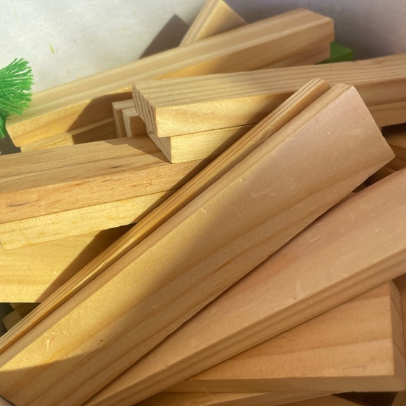 Kids Wood Construction Sticks 2 buckets - Picture 7 of 9